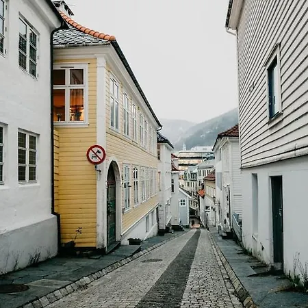 Apartament Basement *