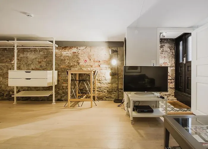 Basement 아파트 *